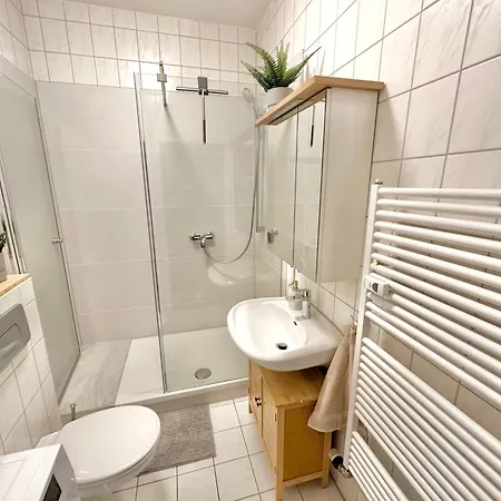 Apartamento 6-raum-wohnung, 800m Zum Zentrum Und 300 M Zum Hauptbahnhof Chemnitz